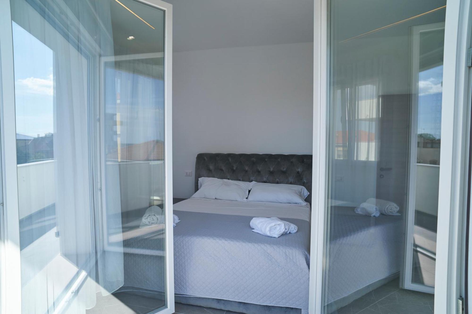 Villa Borghesi Suites Fronte Mare Ρίμινι Εξωτερικό φωτογραφία