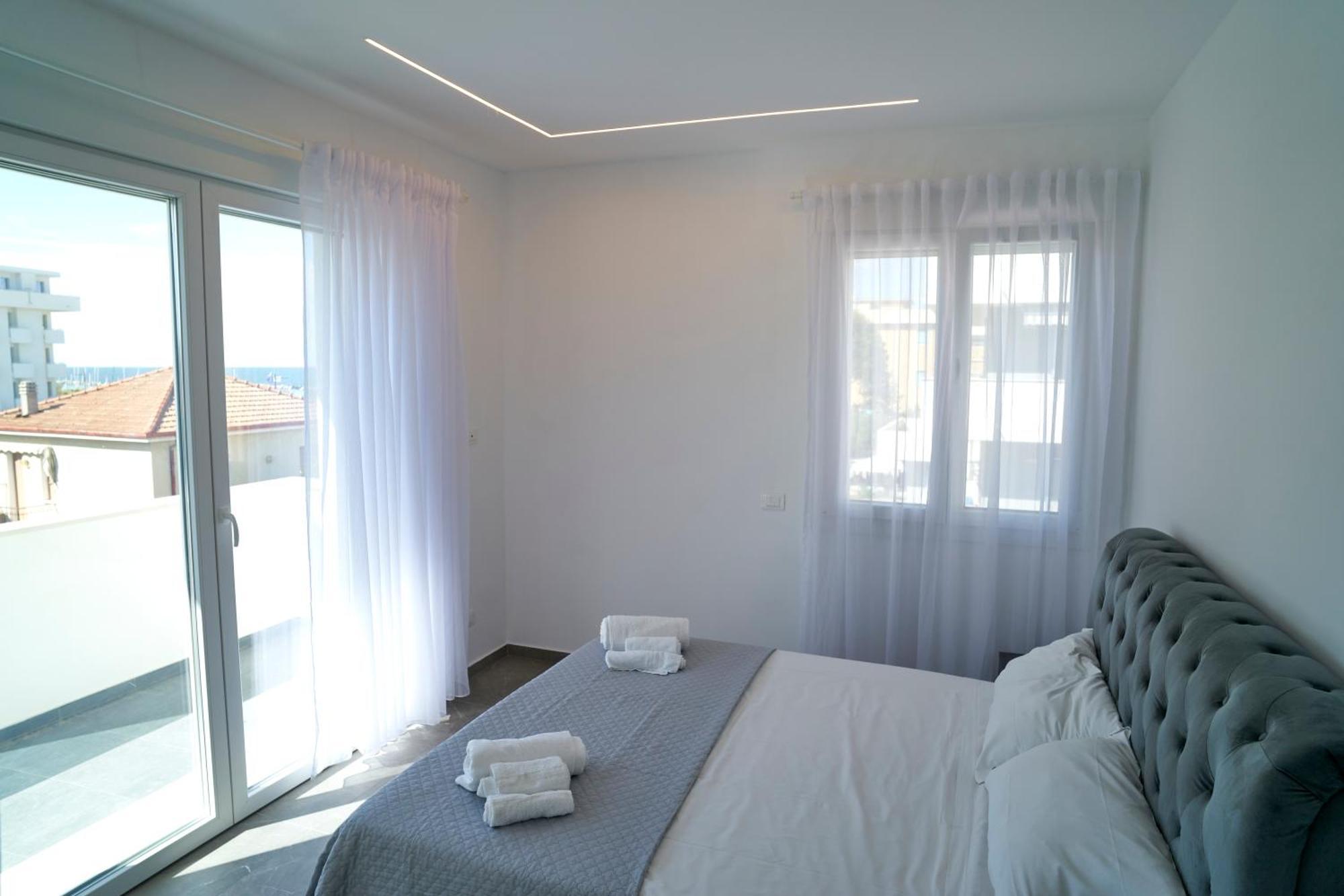 Villa Borghesi Suites Fronte Mare Ρίμινι Εξωτερικό φωτογραφία