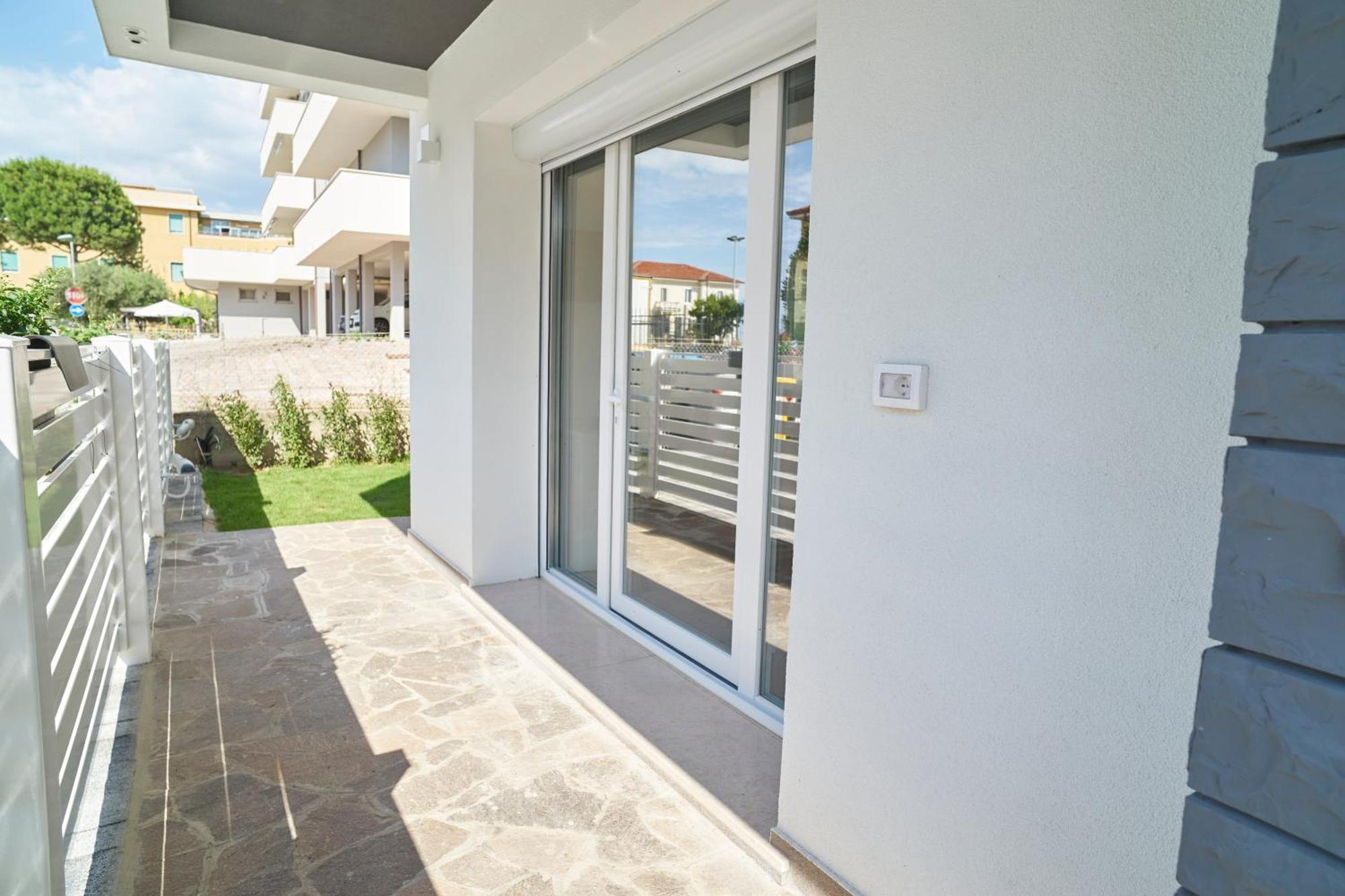 Villa Borghesi Suites Fronte Mare Ρίμινι Εξωτερικό φωτογραφία